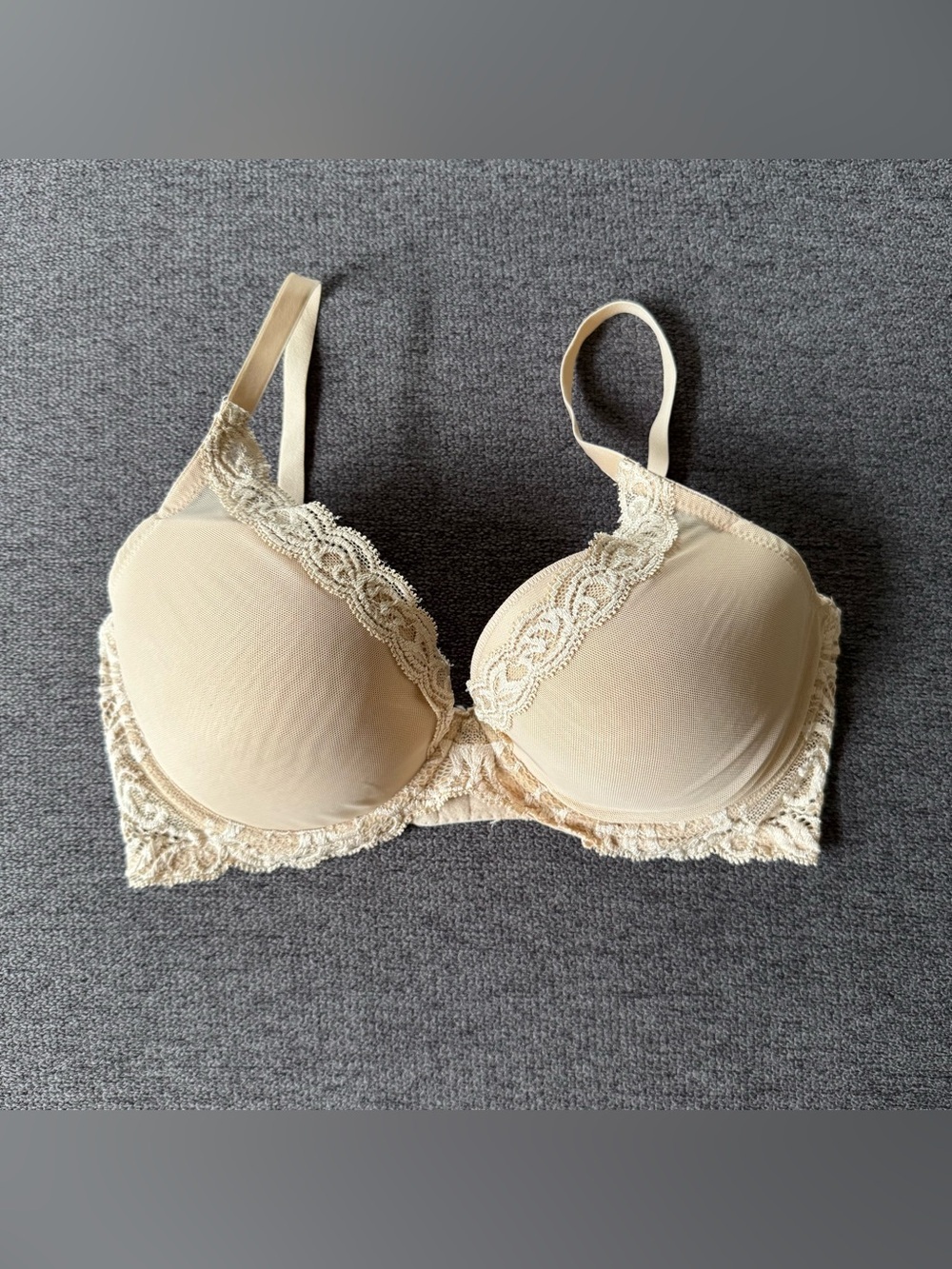Natori Beige Tan Lace Trim Smooth Bra Underwire 34DD